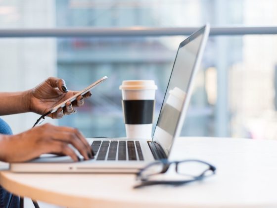 mobile-laptop-developer-christina-wocintechchat-com-UTw3j_aoIKM-unsplash