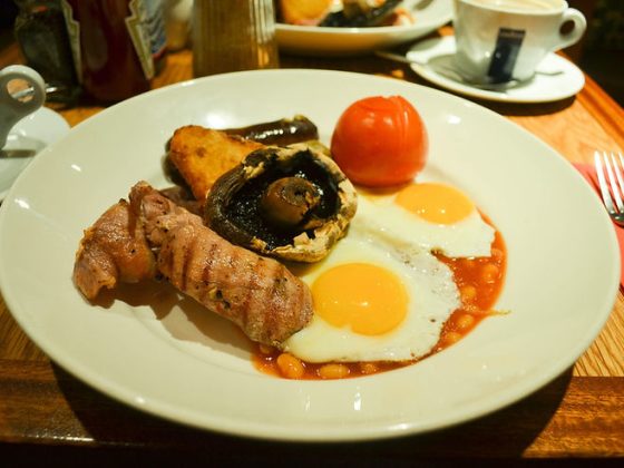 Meal | Egg | Tomato | Mushroom | Beans
