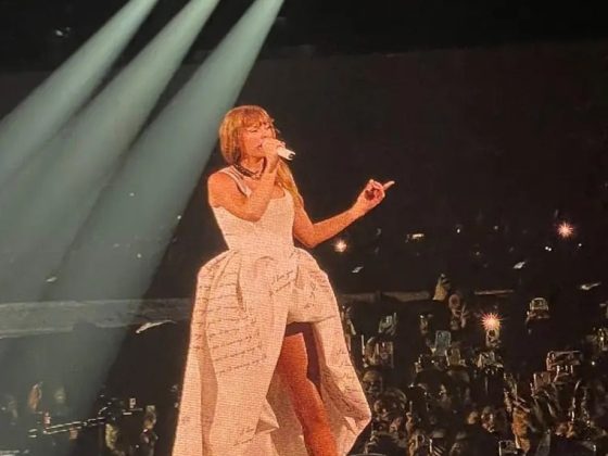 taylor-swift-debuts-tortured-poets-81549268